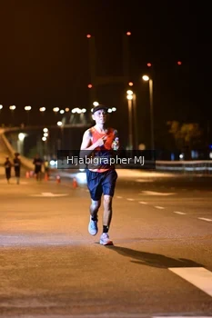 Runner Photo 1725400