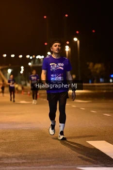Runner Photo 1725499