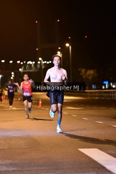 Runner Photo 1725512