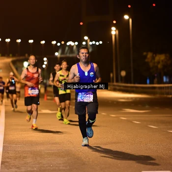 Runner Photo 1725531