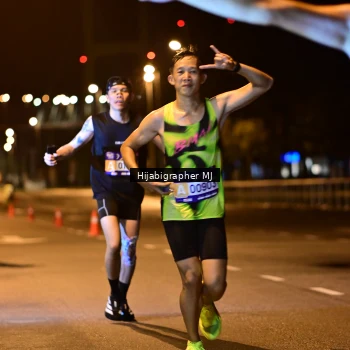 Runner Photo 1725547