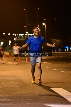 Runner Photo 1725584
