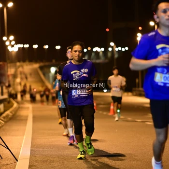 Runner Photo 1725720