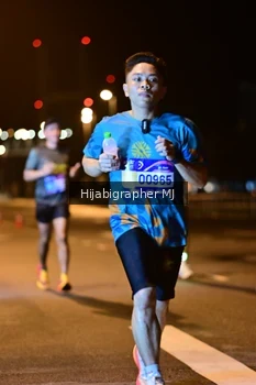 Runner Photo 1725731