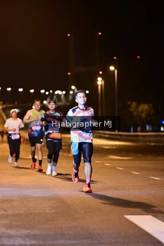 Runner Photo 1725744
