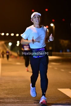 Runner Photo 1725759