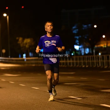 Runner Photo 1725840