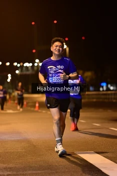 Runner Photo 1725892