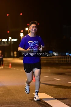 Runner Photo 1725896