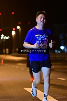 Runner Photo 1725899