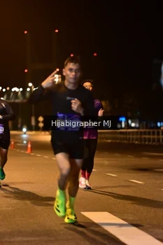 Runner Photo 1725994