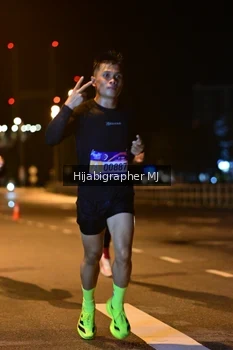 Runner Photo 1725995