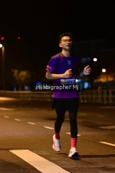 Runner Photo 1725999