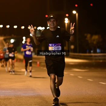 Runner Photo 1726006