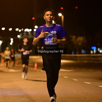 Runner Photo 1726090