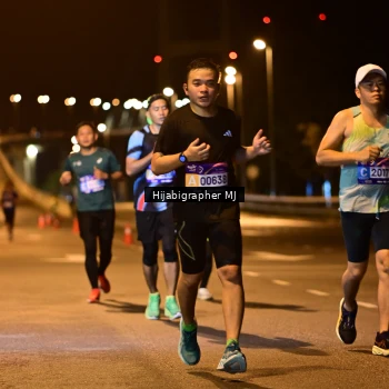 Runner Photo 1726160