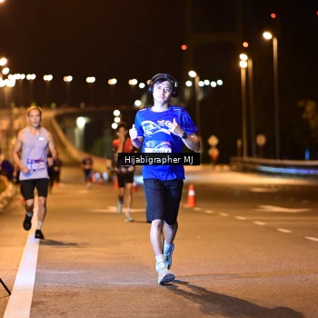 Runner Photo 1726178