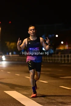 Runner Photo 1726448
