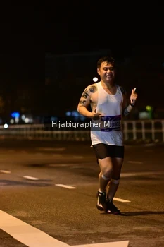 Runner Photo 1726577