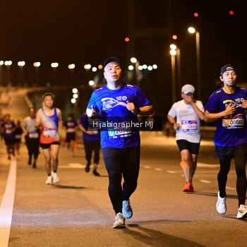 Runner Photo 1726843