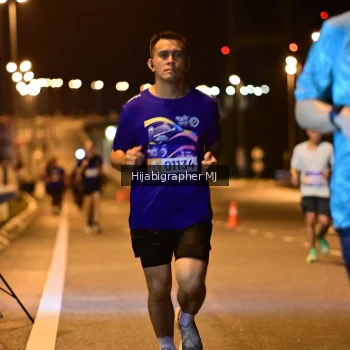 Runner Photo 1727129