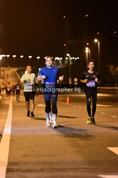 Runner Photo 1727532