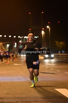 Runner Photo 1727594
