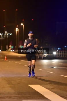 Runner Photo 1727596