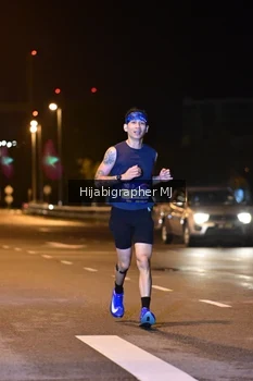 Runner Photo 1727598