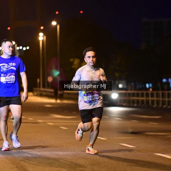 Runner Photo 1728336