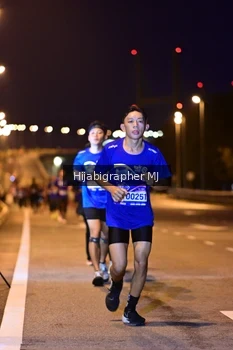 Runner Photo 1728523