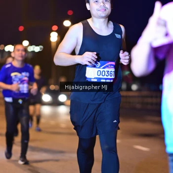 Runner Photo 1728594