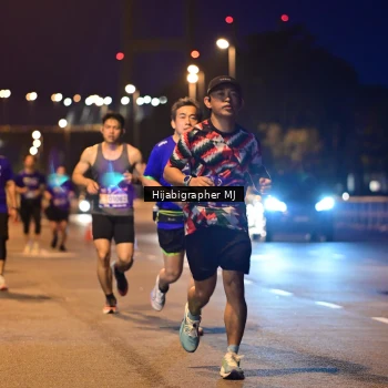 Runner Photo 1728692