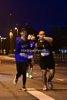 Runner Photo 1728883