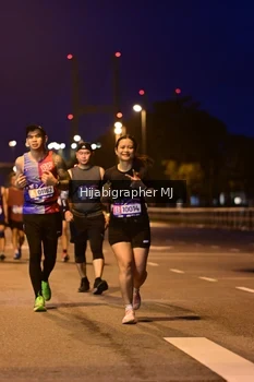 Runner Photo 1728946
