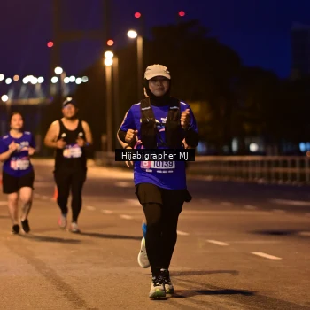 Runner Photo 1729035