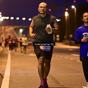 Runner Photo 1729055