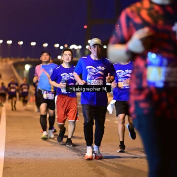 Runner Photo 1729087