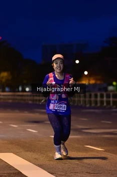 Runner Photo 1729213