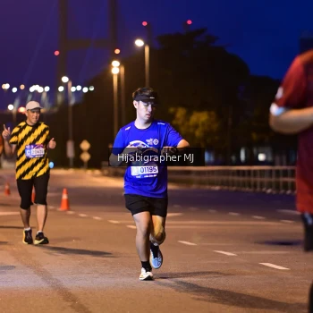 Runner Photo 1729257