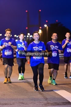 Runner Photo 1729320