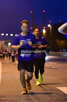 Runner Photo 1729325