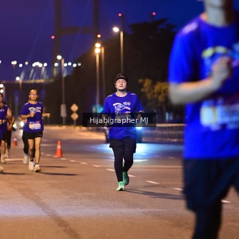 Runner Photo 1729330