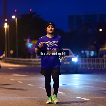 Runner Photo 1729337