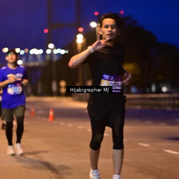 Runner Photo 1729394