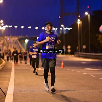Runner Photo 1729397