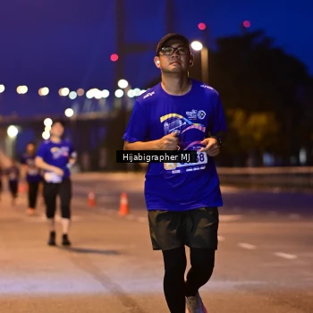 Runner Photo 1729405
