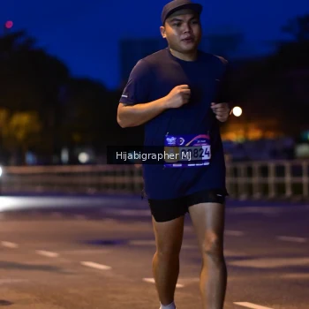 Runner Photo 1729473