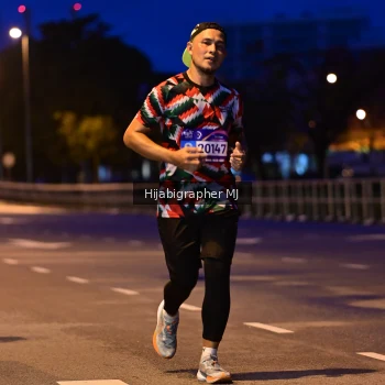 Runner Photo 1729480