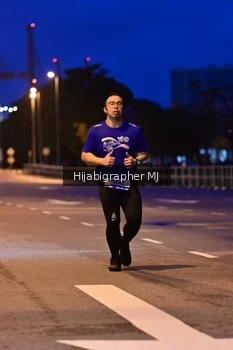 Runner Photo 1729597